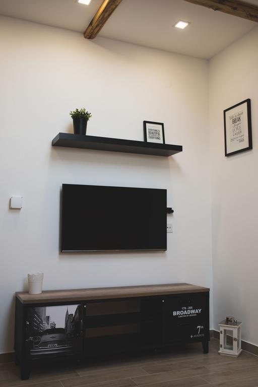 Apartments Sunny Garden โบรดาริตซา ภายนอก รูปภาพ