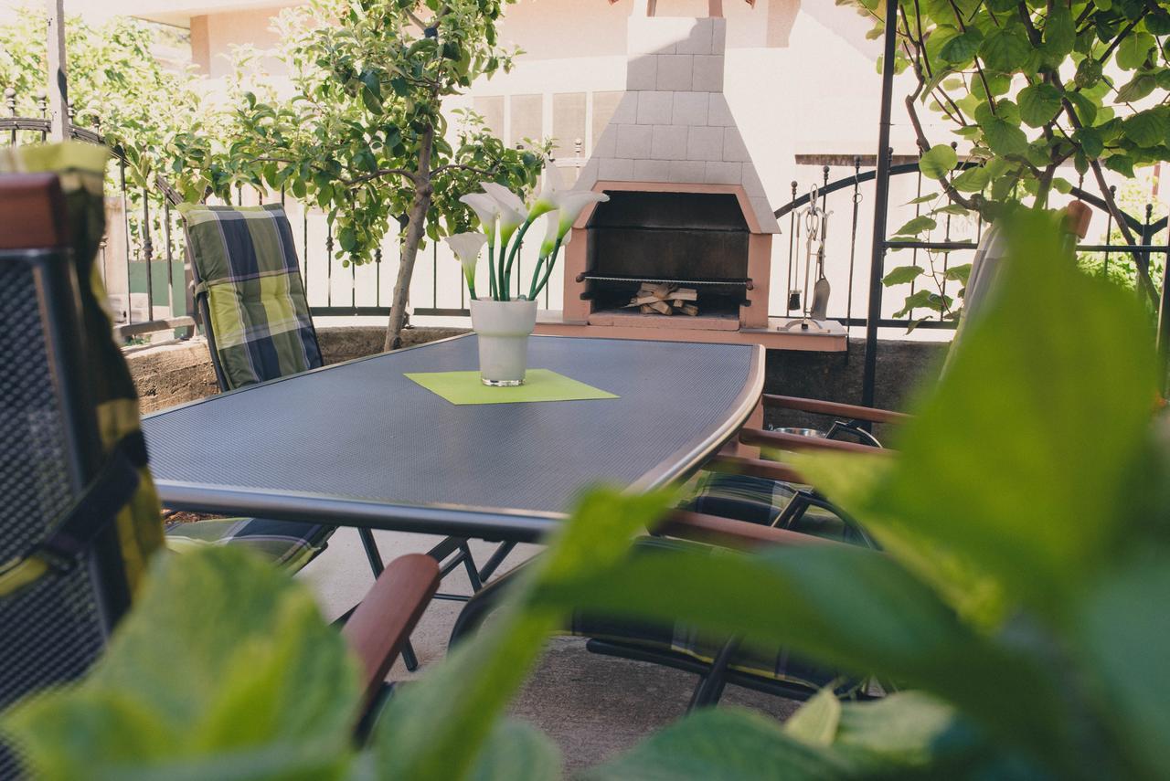 Apartments Sunny Garden โบรดาริตซา ภายนอก รูปภาพ