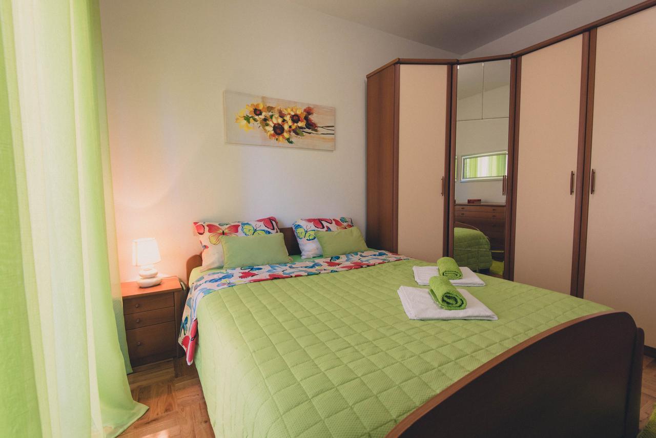Apartments Sunny Garden โบรดาริตซา ภายนอก รูปภาพ