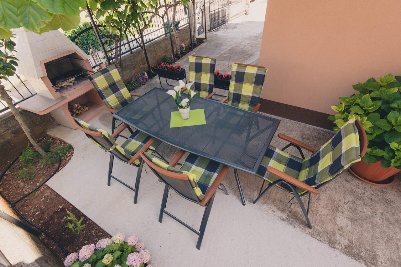 Apartments Sunny Garden โบรดาริตซา ภายนอก รูปภาพ