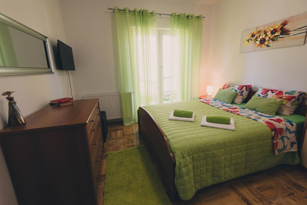 Apartments Sunny Garden โบรดาริตซา ภายนอก รูปภาพ